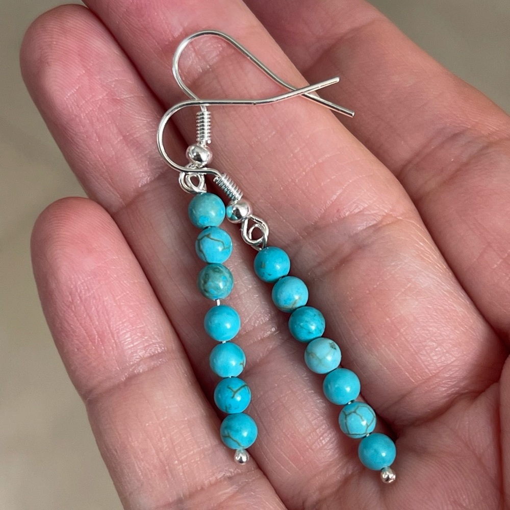 Howlite turquoise 4 mm bead silver drop earrings - Picture 7 of 8